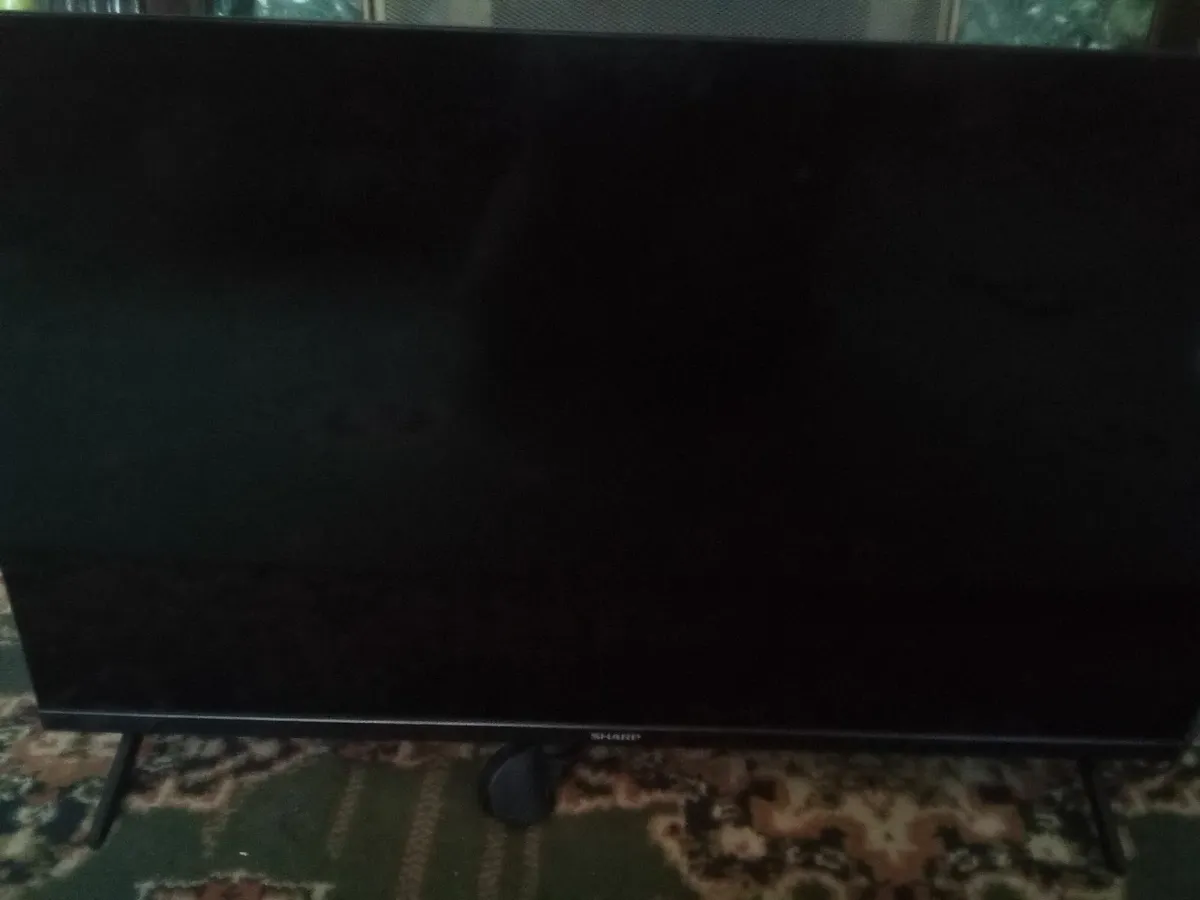 Sharp 32inc Smart Tv - Image 1