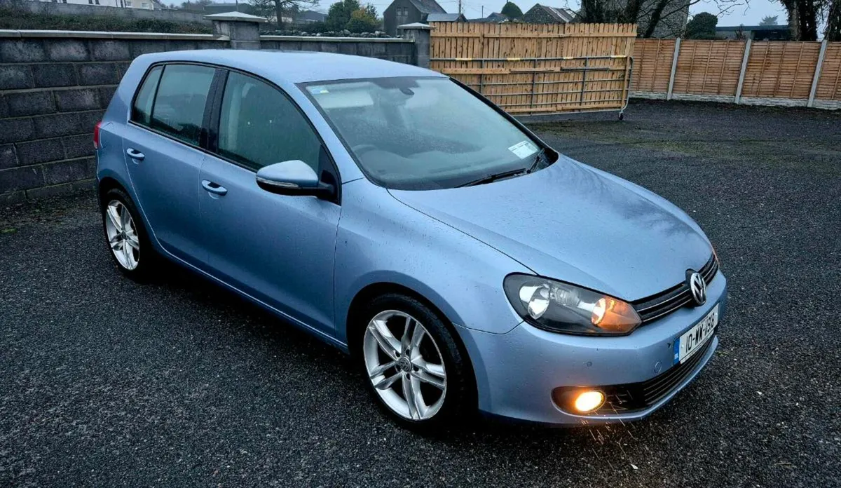 2010 VW GOLF - Image 1