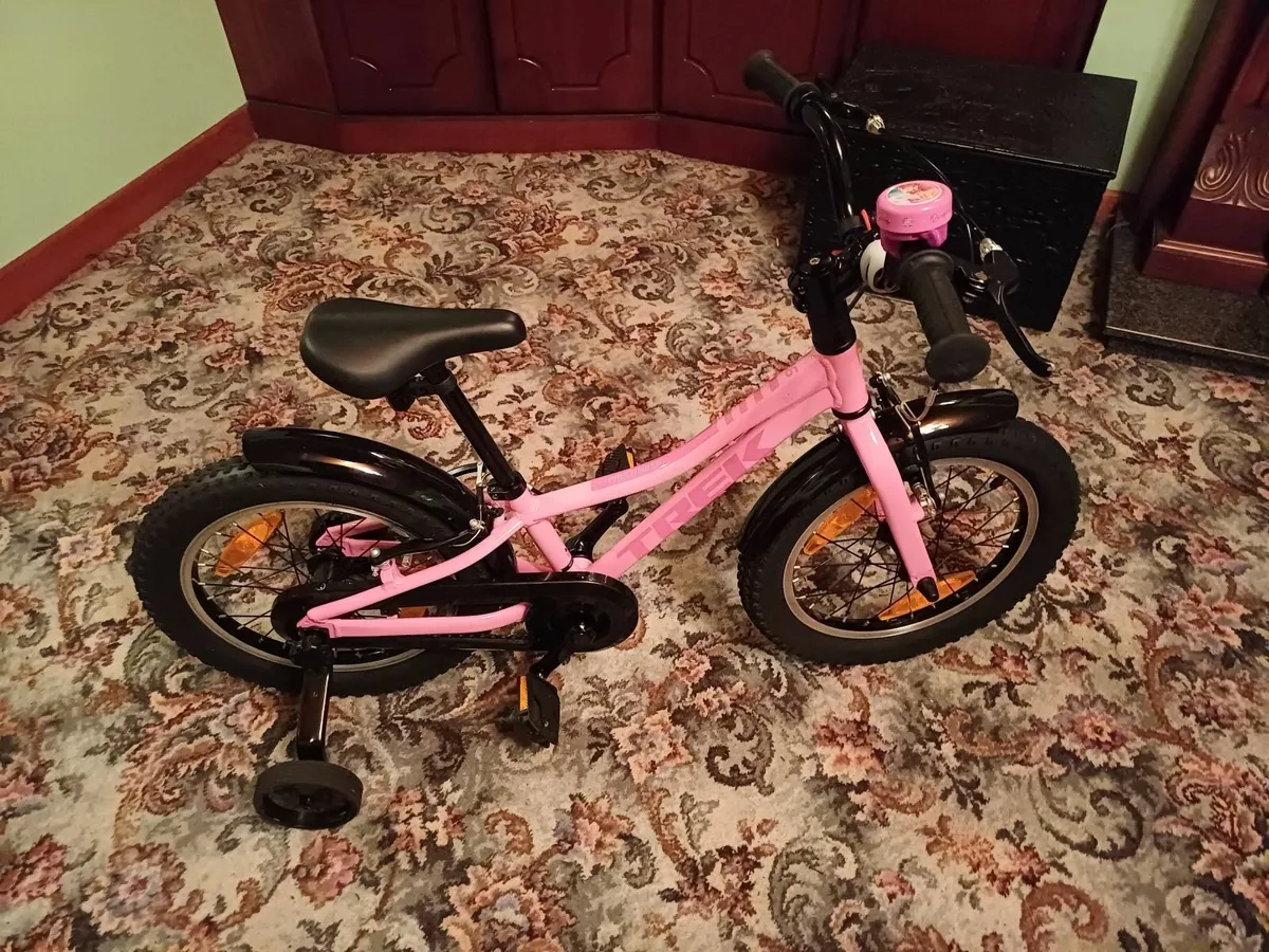 Child's Bicycle - Image 1
