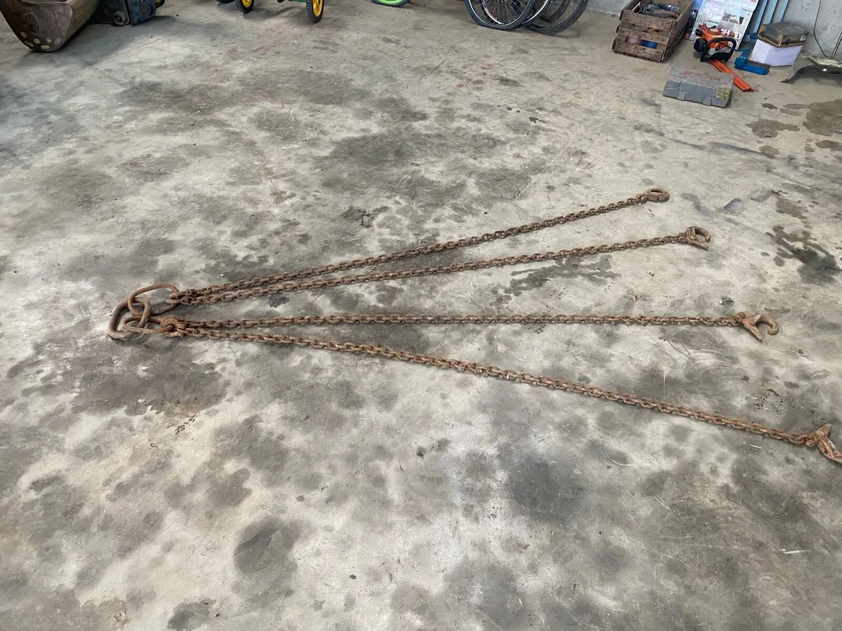 4 heavy duty lifting chains - Image 3