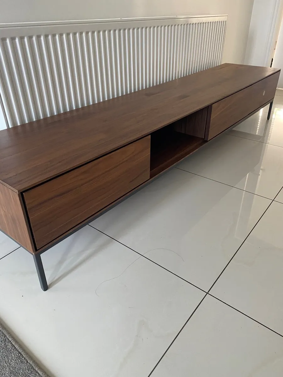 Kave home vedrana tv unit brand new - Image 3