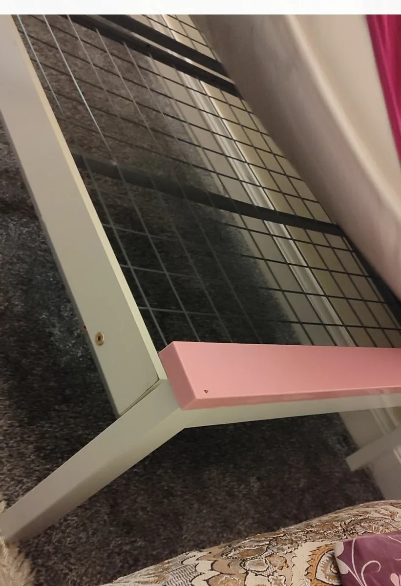 Single bed base with mattress - Image 1