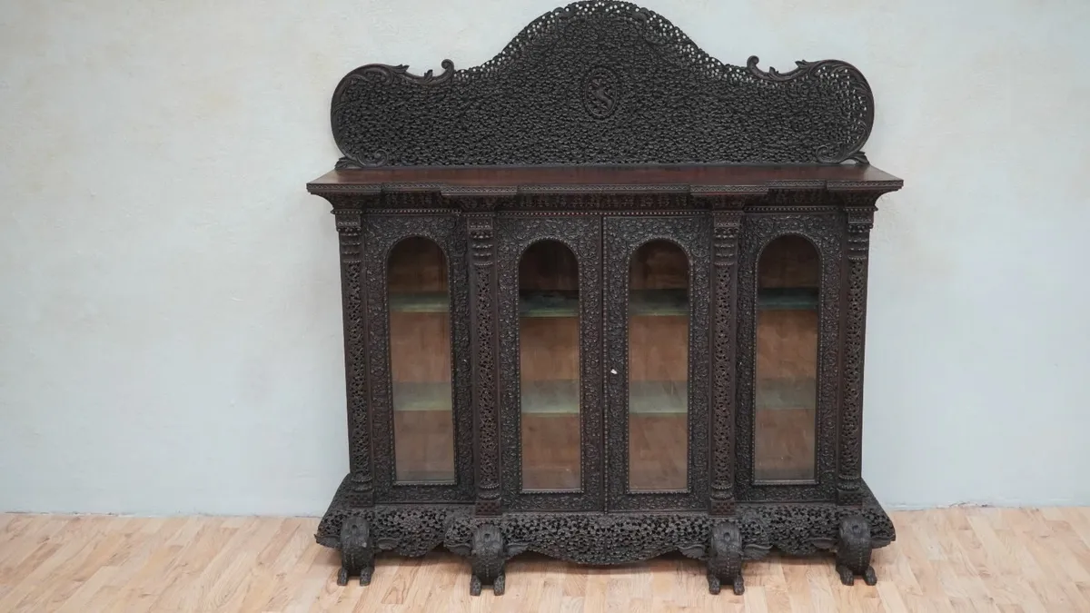 Anglo-Indian Bombay Blackwood Display Cabinet - Image 1