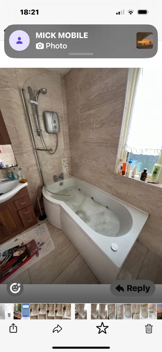 Jacuzzi bath and shower screen - Image 2