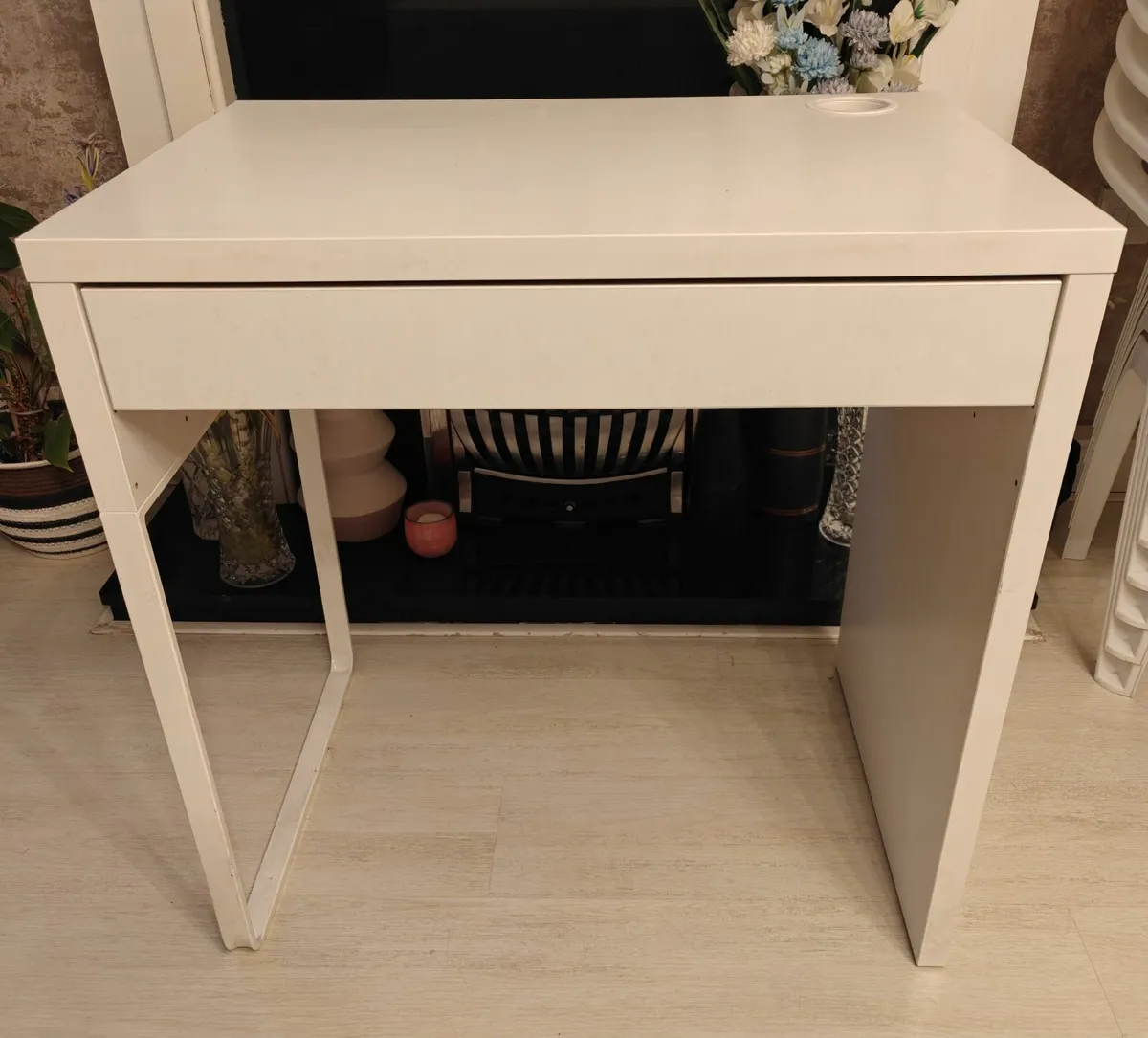 IKEA 73X50CM small nice and clean white, Drawer - Image 1