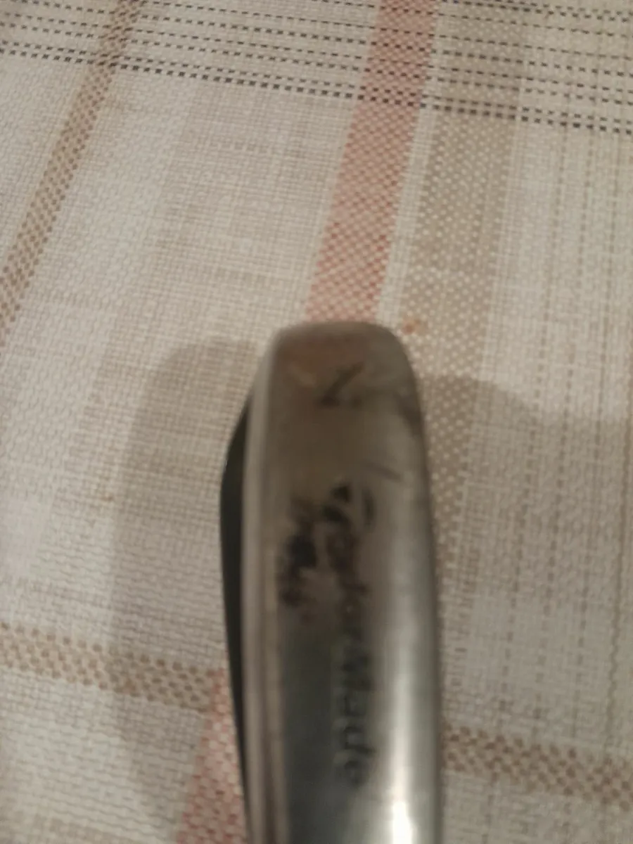 Set 2 irons  5 >,7 - Image 1