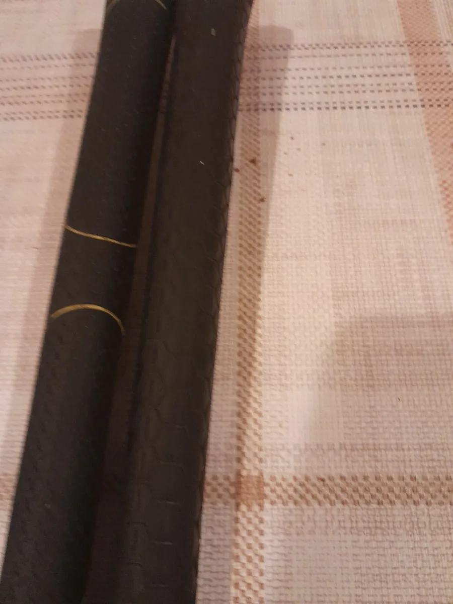 Set 2 irons  5 >,7 - Image 3