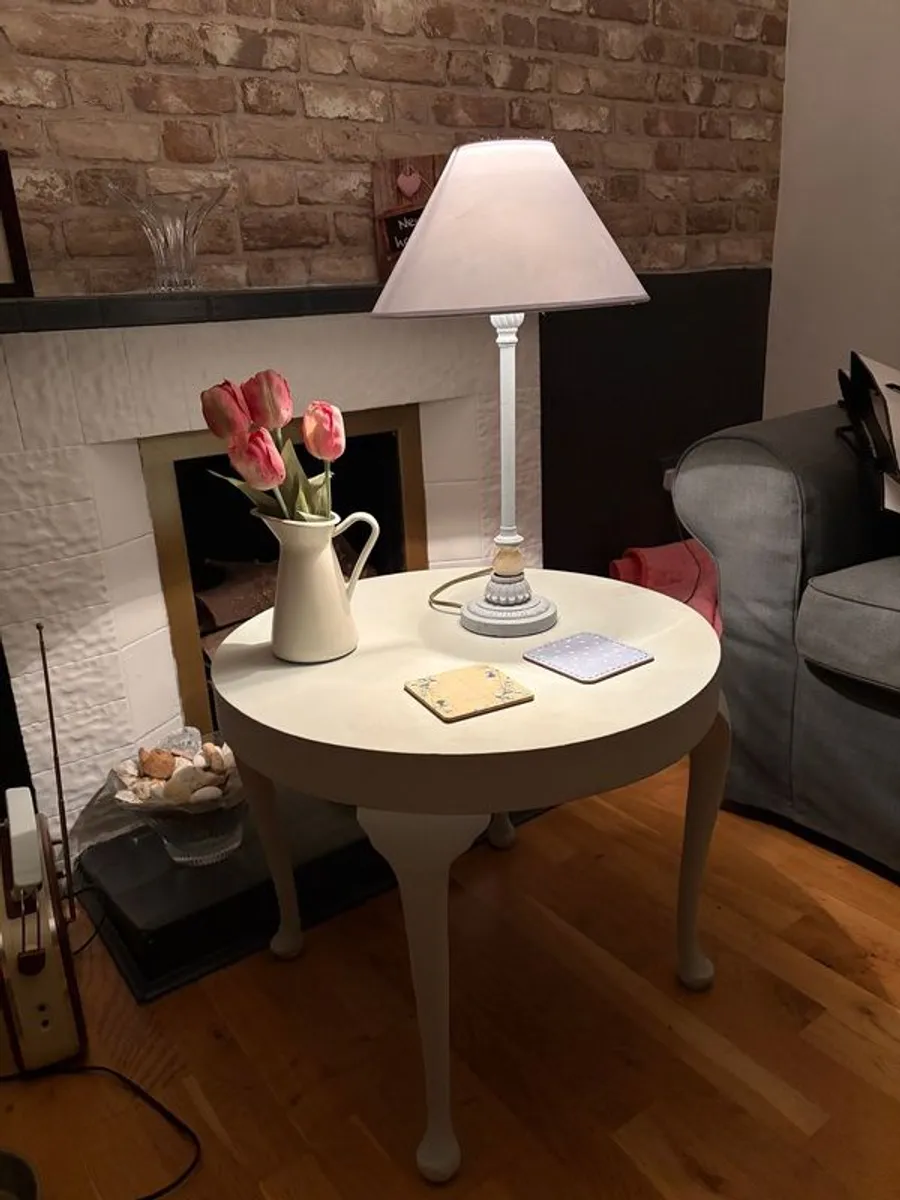 Table and Lamp - Image 2