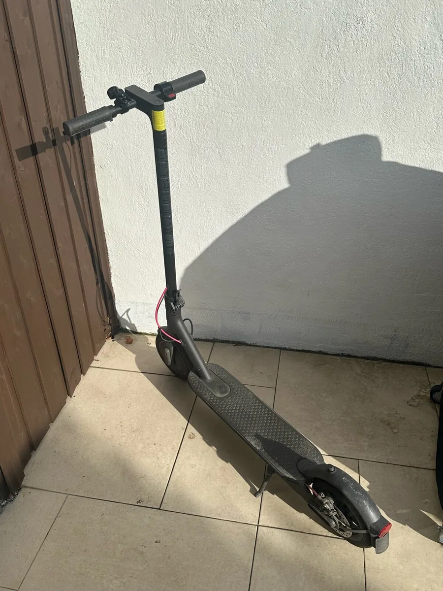Xiaomi Mi Pro 2 Electric Scooter - Image 2
