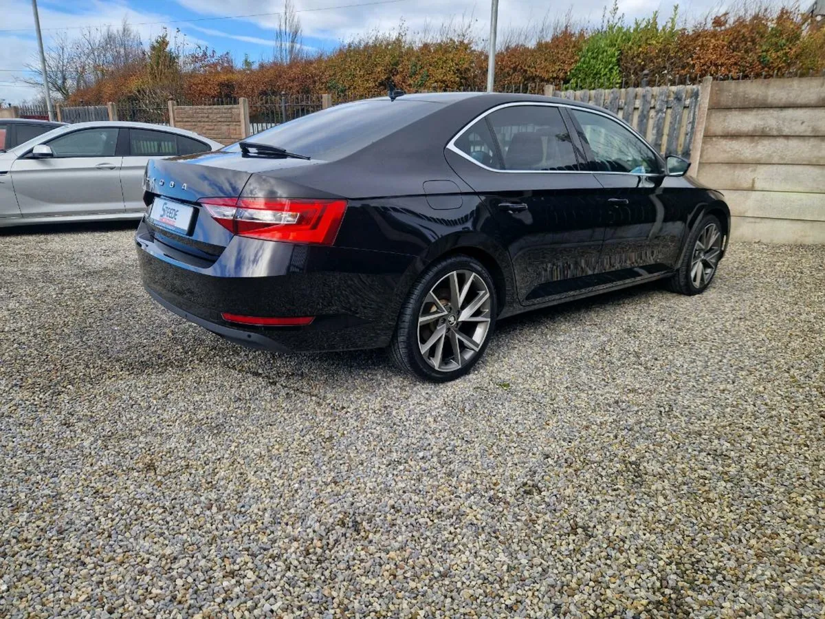 2023 Skoda Superb 2.0d DSG 150bhp - Image 4