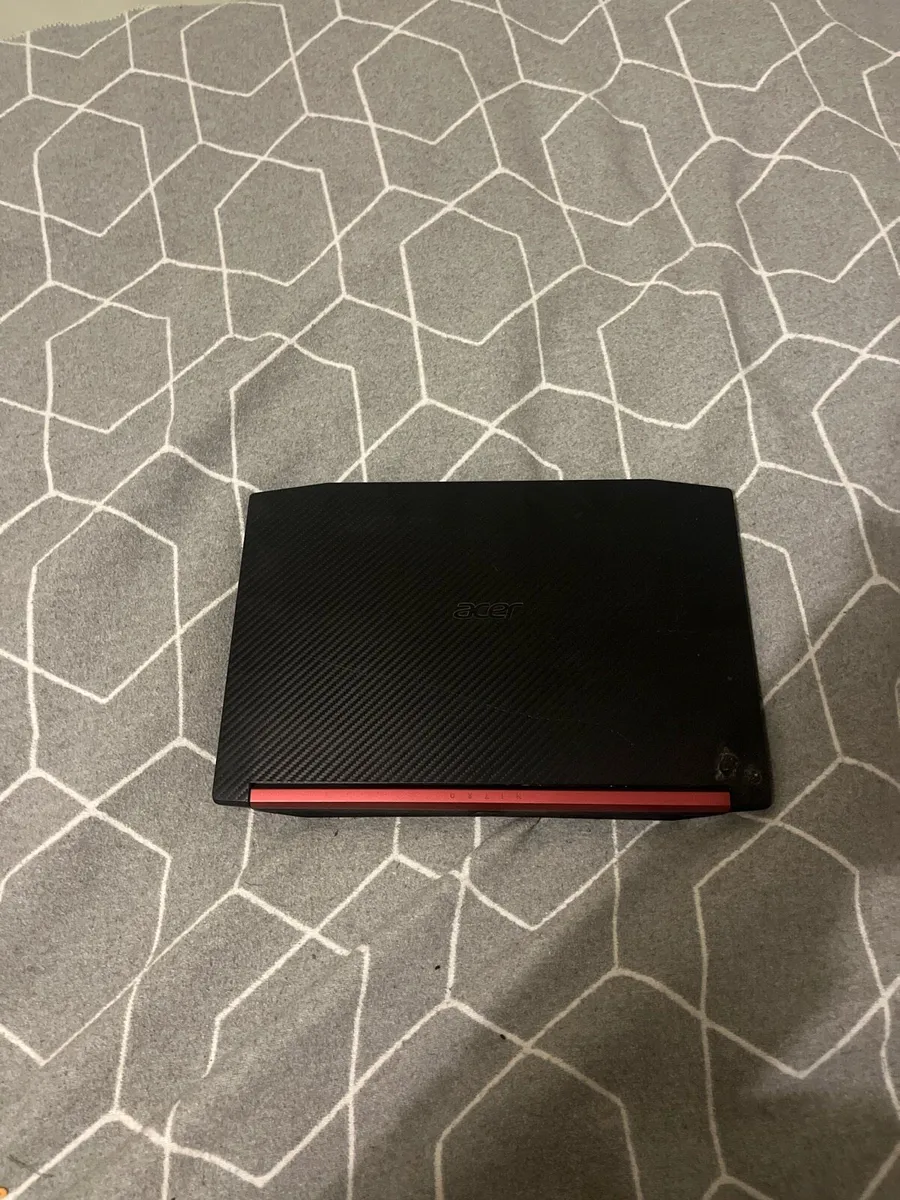 Acer gaming laptop+ Logitech g saitek set - Image 1