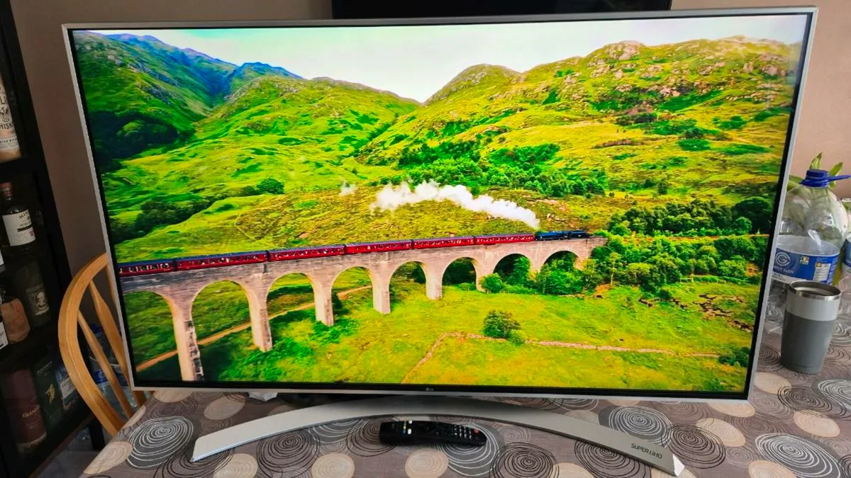 49" LG 4K NanoCell Smart TV - Image 3