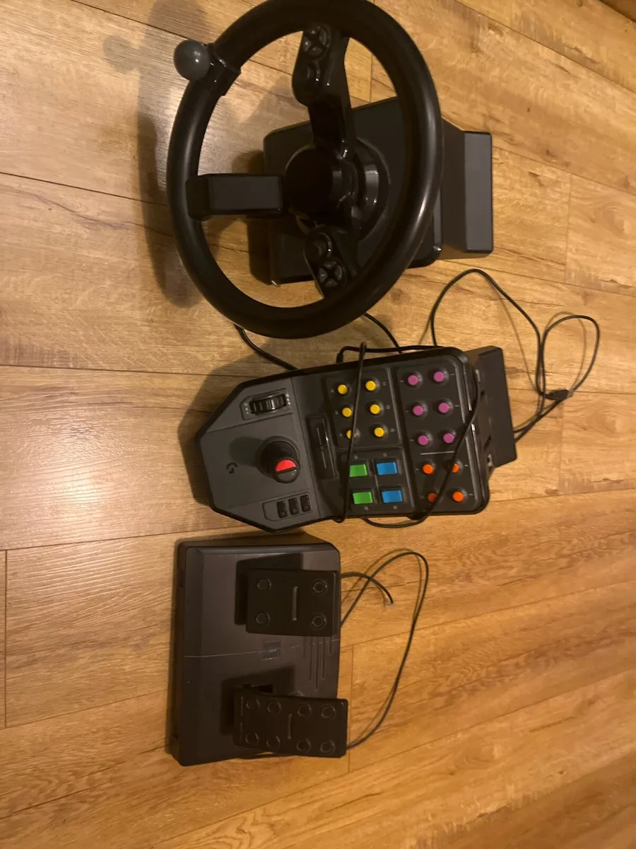 Acer gaming laptop+ Logitech g saitek set - Image 3