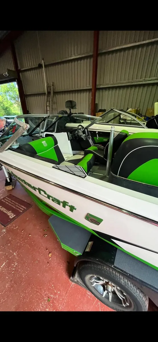 Mastercraft Prostar 2014 Tournament ski boat - Image 3