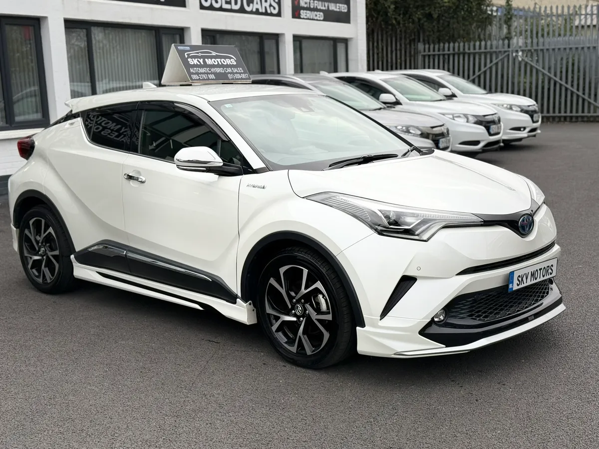 2018 Toyota C-HR  1.8 Hybrid automatic,Top Specs - Image 2