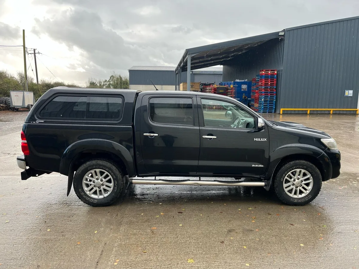 Toyota Hilux 2014 - Image 2