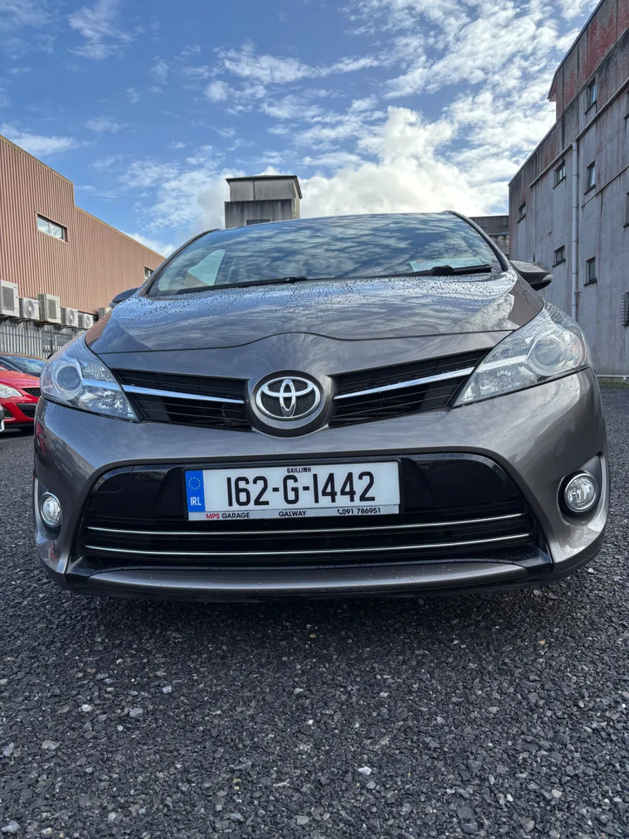 2016 Toyota Verso 1.6 D-4D Sky view 7 SEATER - Image 4