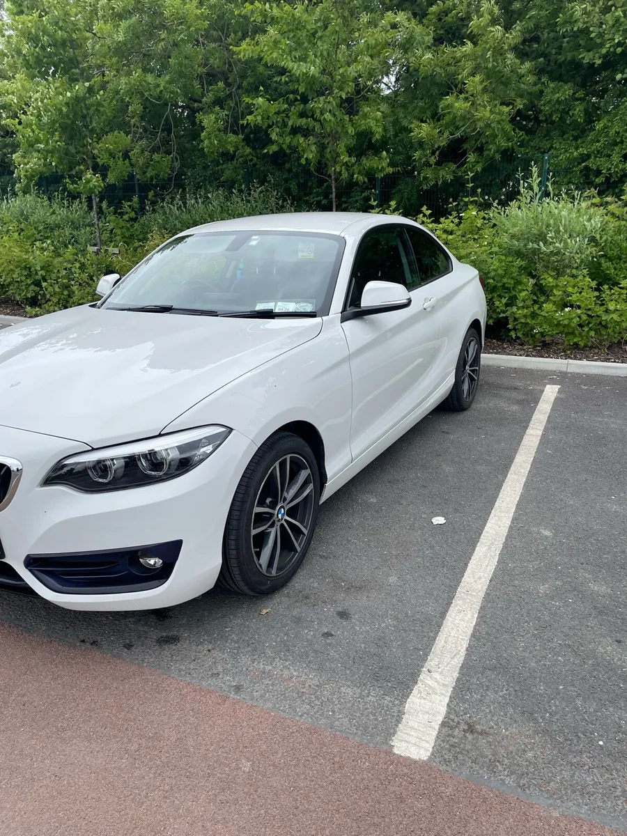 BMW 220i coupe - Image 2