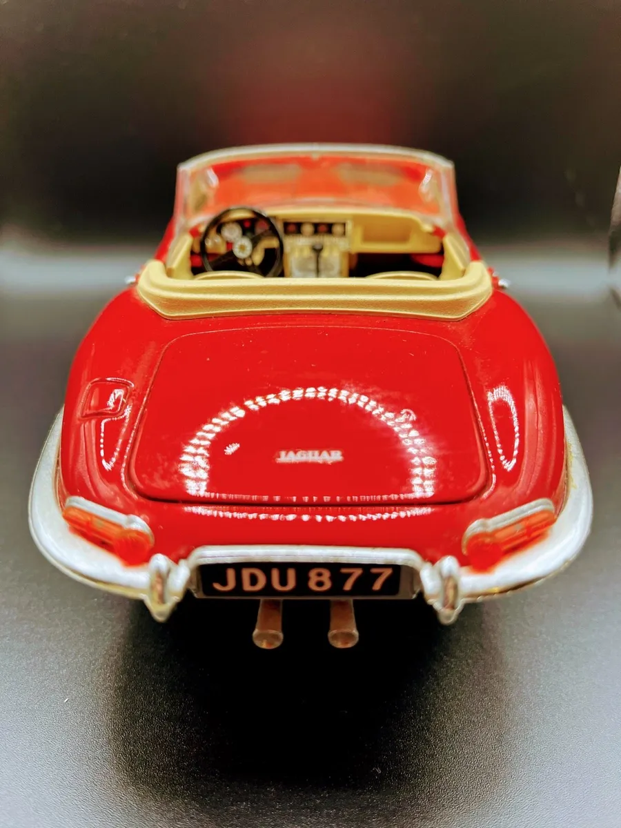 Model car Jaguar - Image 3