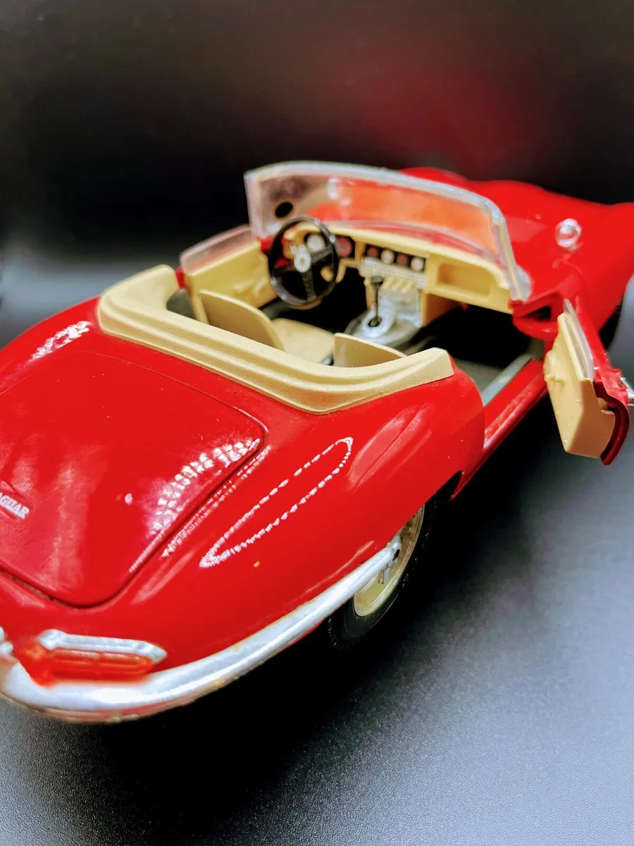Model car Jaguar - Image 4