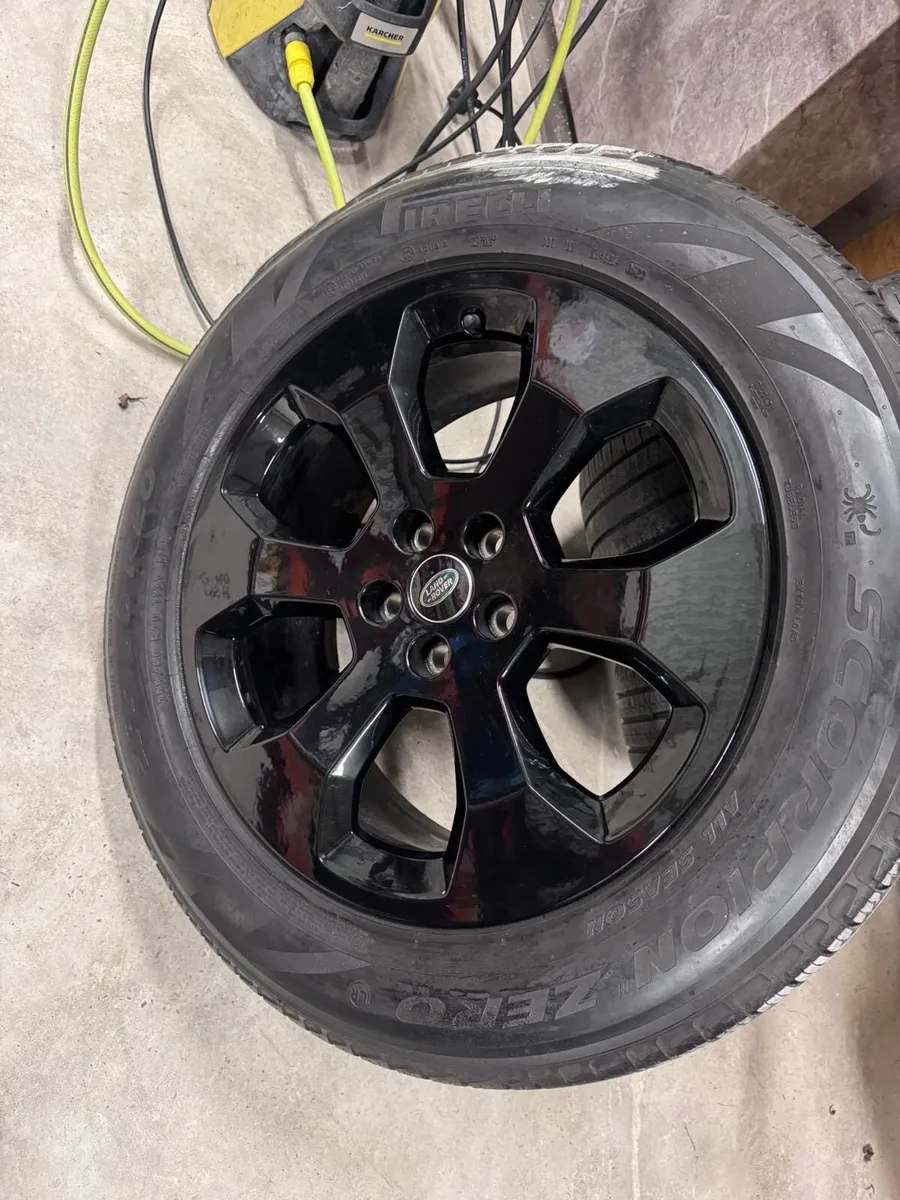 Land Rover Defender Weels - Image 3