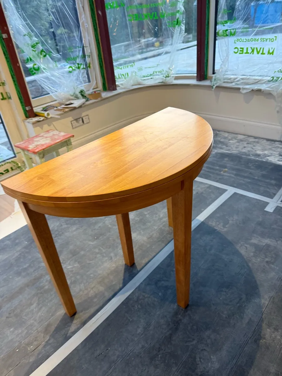 Console Table - Image 2