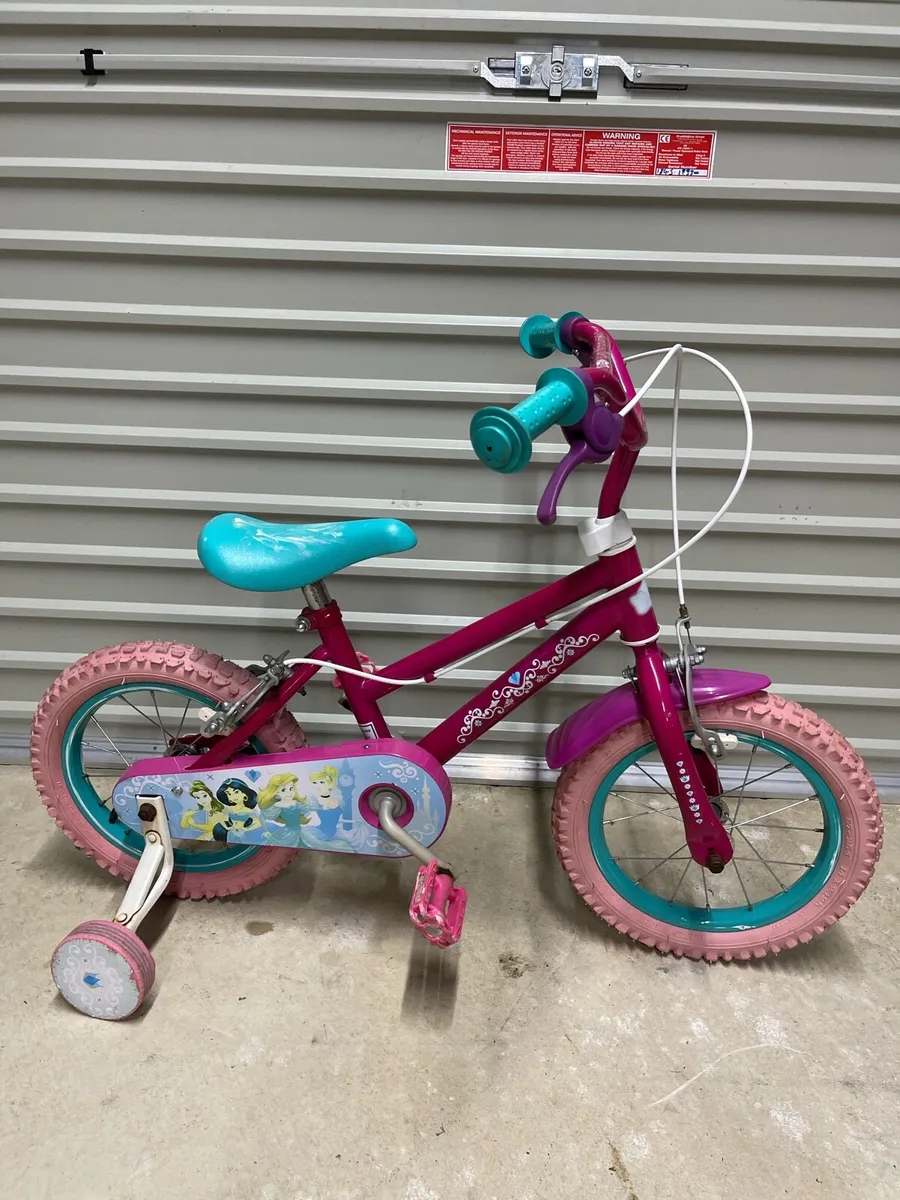 Selection of kids and adults bikes - Image 3