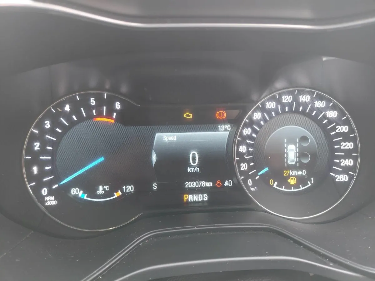 Ford Mondeo Vignale 2019 - Image 2