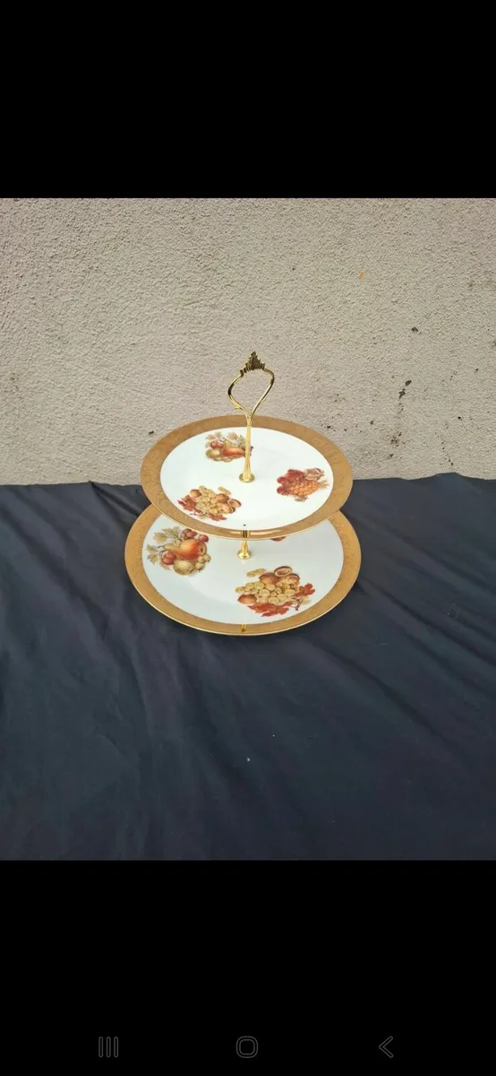 By post only 2 tiers porcelain cake stand