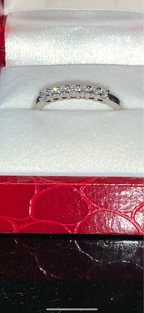 Diamond eternity ring - Image 2