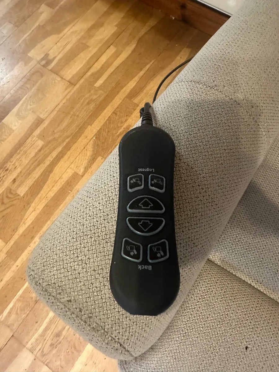 Riser Recliner Chair - Image 4