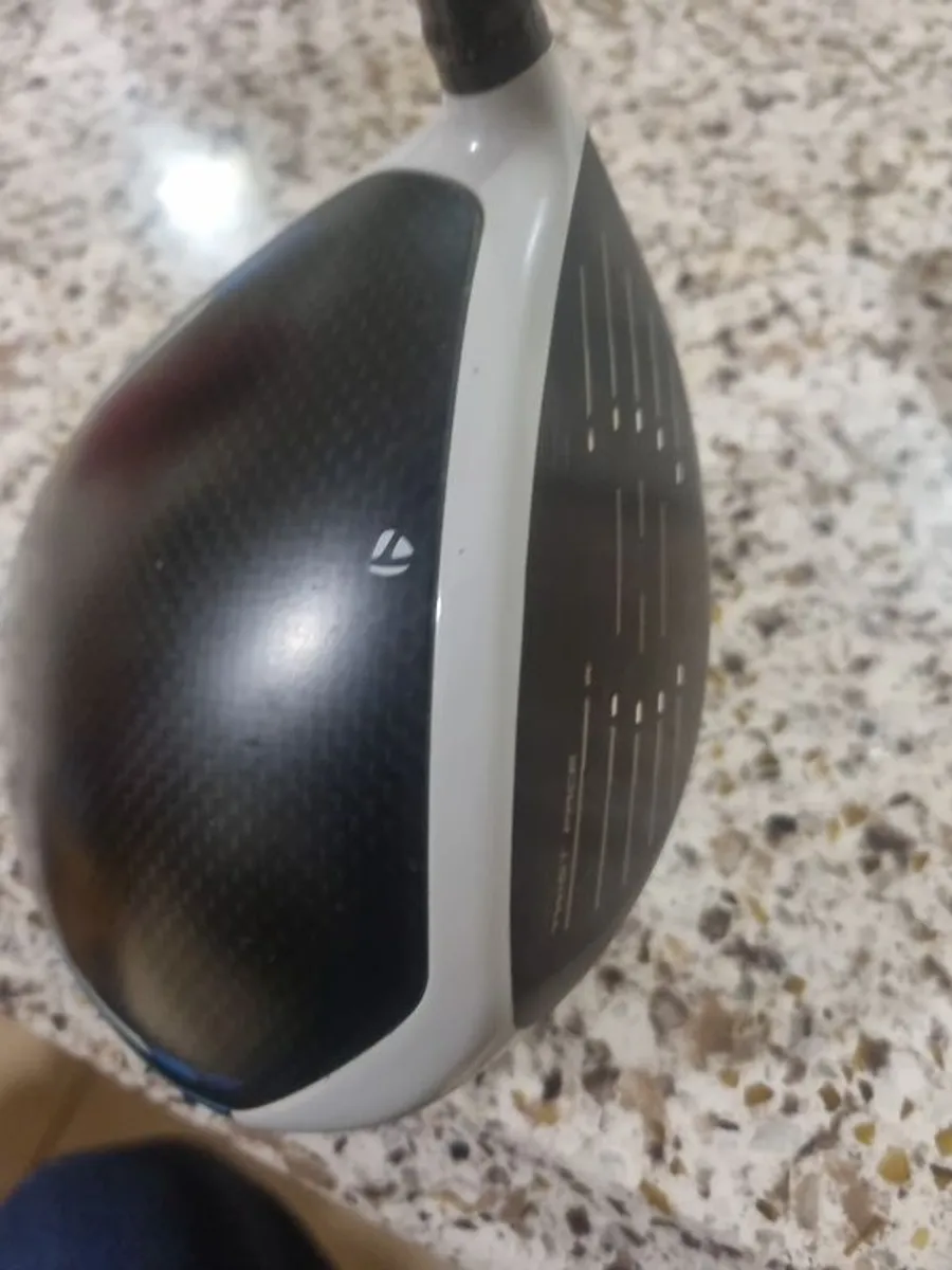 Taylormade Sim 2 Max Driver - Image 1