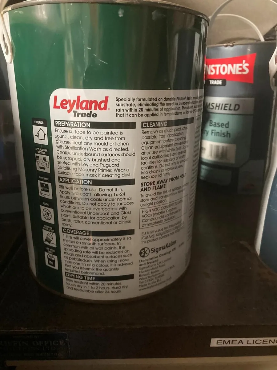 Cans of paint - Image 2