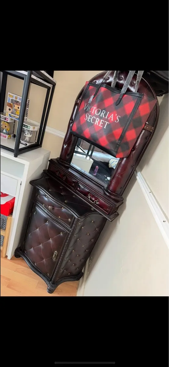 Antique Furniture Set - Image 1