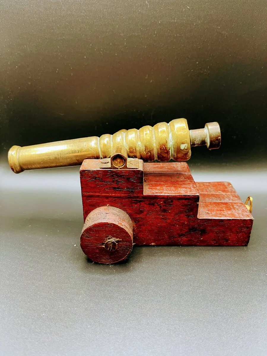 Pair of vintage cannons - Image 2