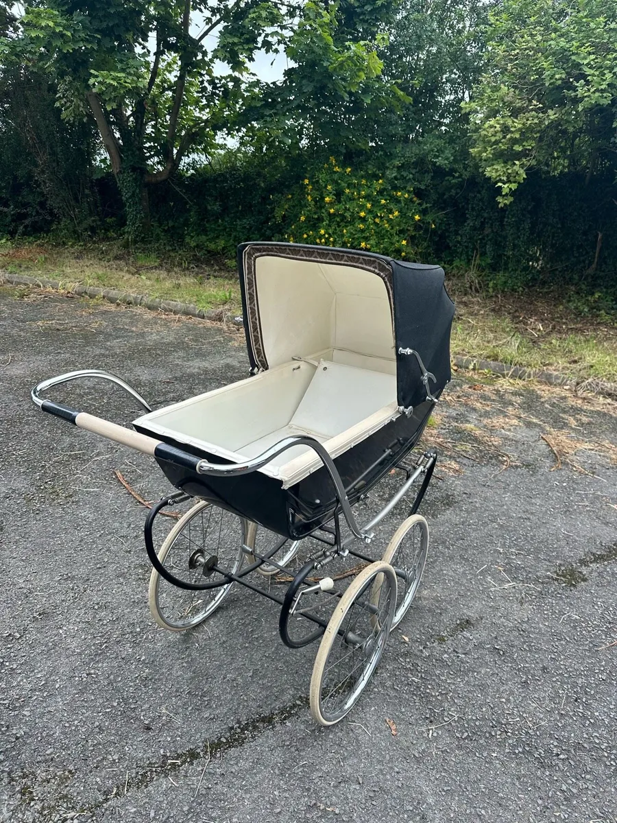 Marmet Coach Pram - Image 4