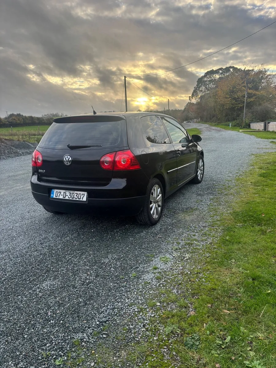 Volkswagen Golf 2007 - Image 2