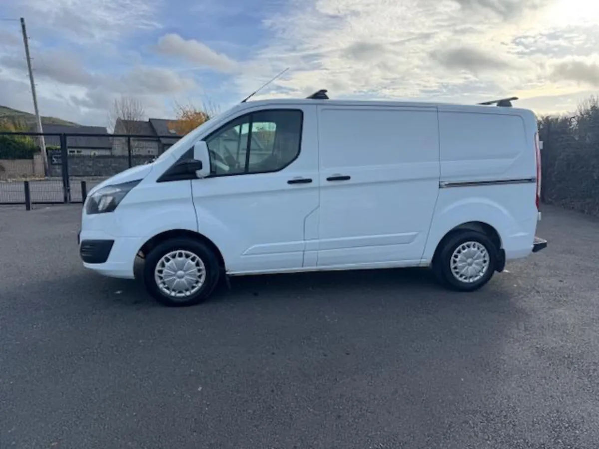 Ford Transit Custom - One Owner From New - Image 4