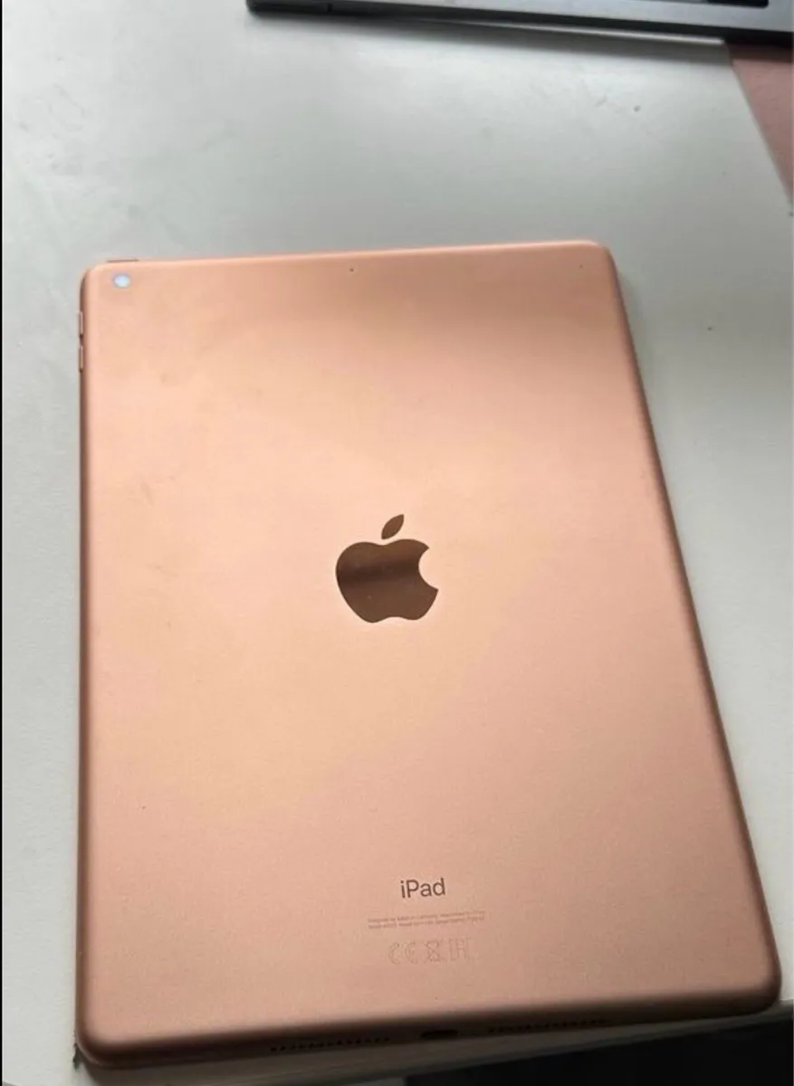 iPad 8th generation - Image 2
