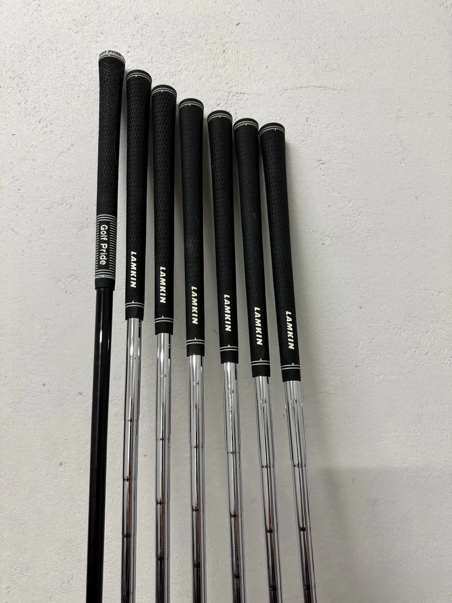 Cobra Golf King SZ Irons 5-GW RH R Flex - Image 4