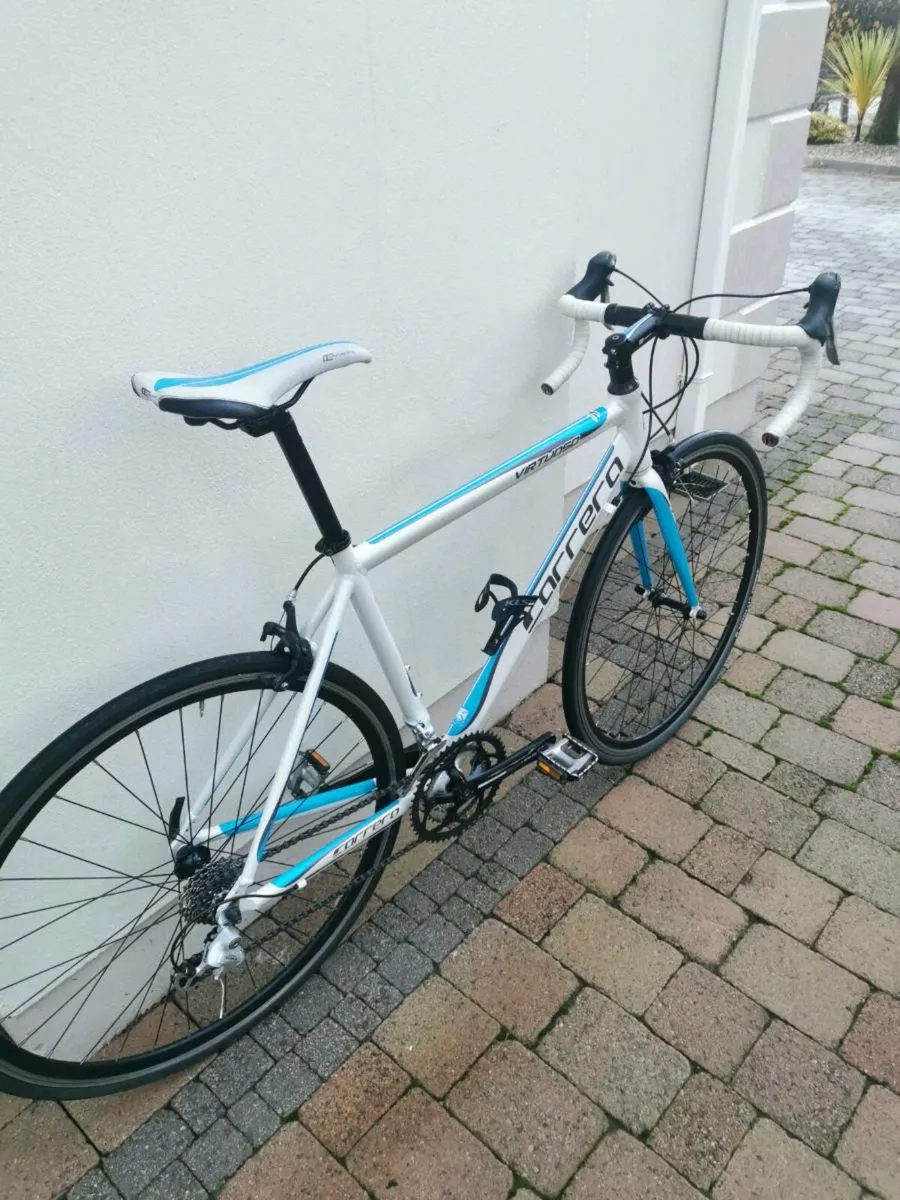 Carrera virtuoso Road bike. - Image 2