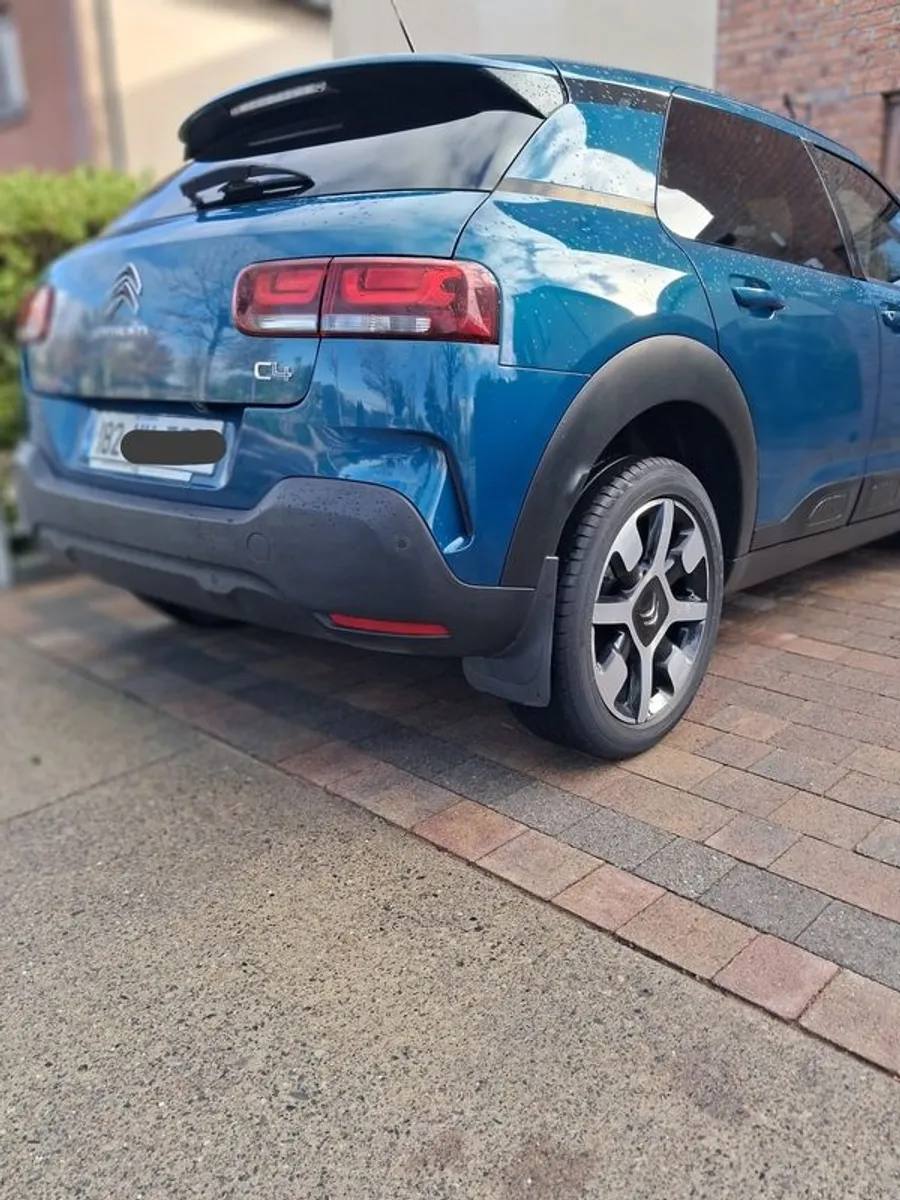 2018 Citroen C4 Cactus 1.2 Flair petrol low mileage - Image 3