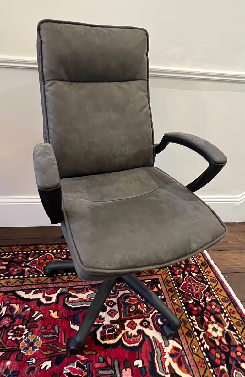 Office Chair - Image 3