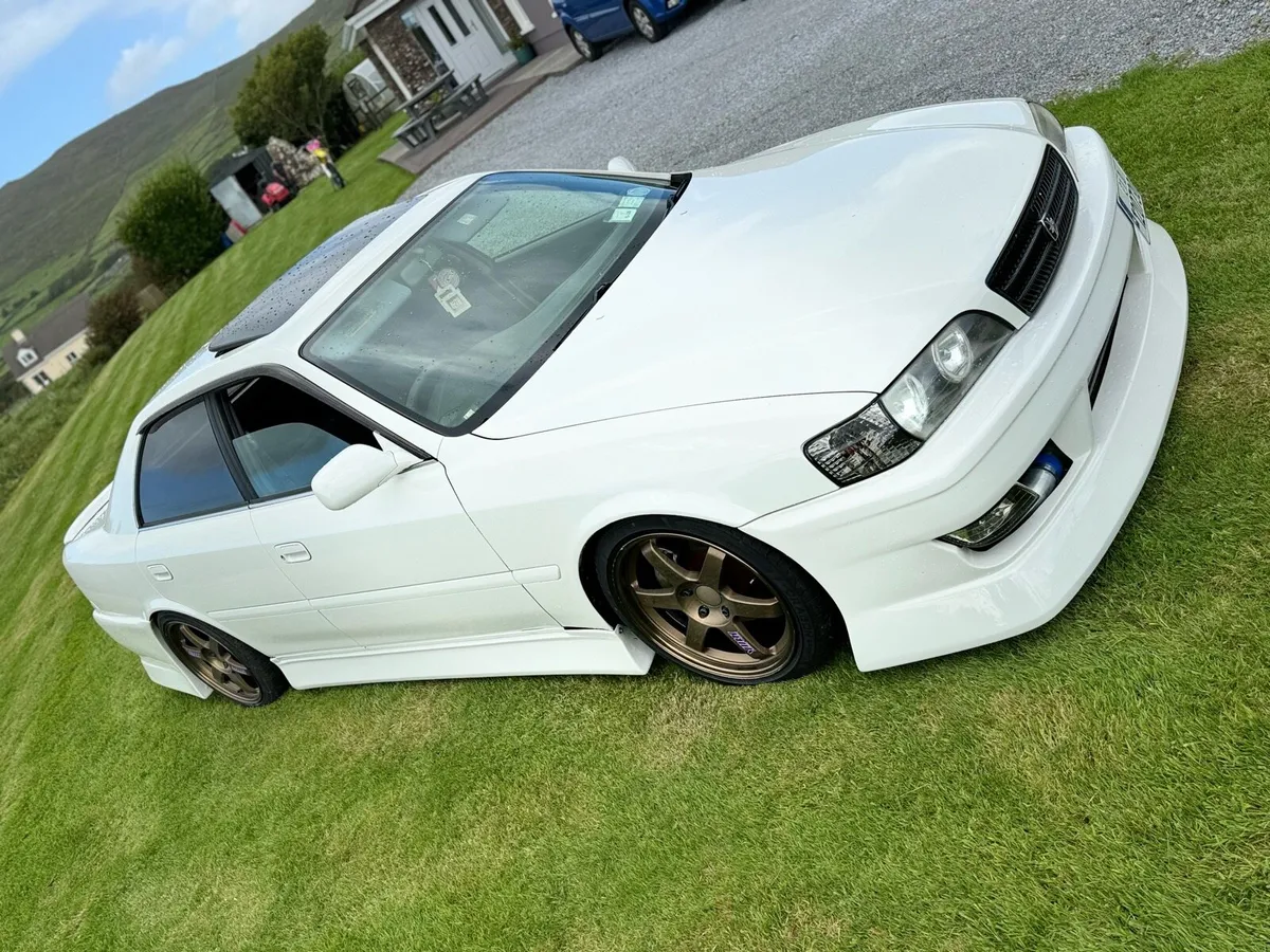 Toyota chaser tourer v - Image 3