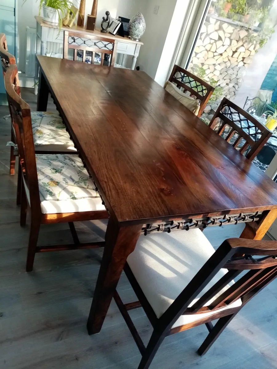 Dining table and chairs - Image 2