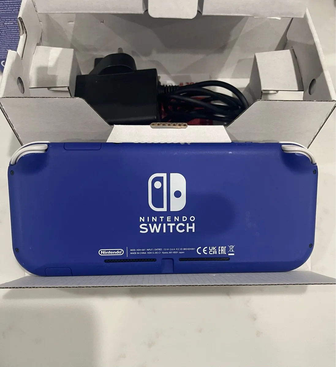 Nintendo Switch Lite - Image 3