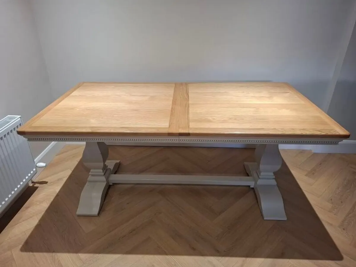 Kitchen Table- Hardwick Oak Dining Table - Image 3