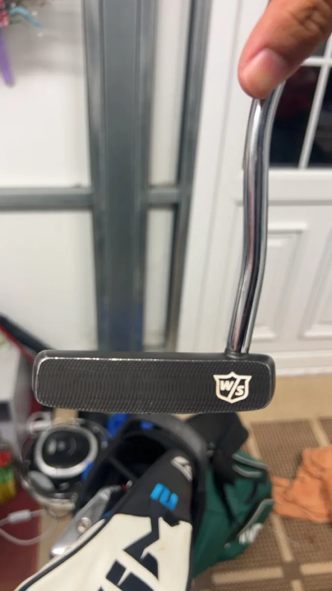Wilson infinite bucktown putter - Image 1