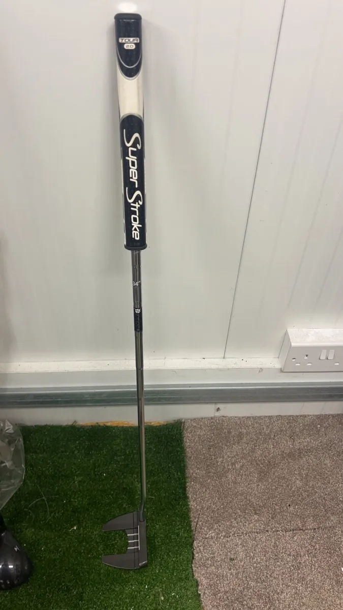 Wilson infinite bucktown putter - Image 4