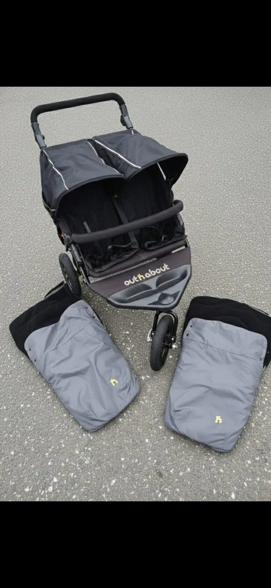 Out n about nipper double buggy - Image 1